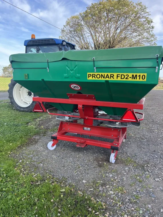 SEMOIR EPANDEUR D'Engrais, Saint-Galmier, Mecagri 42